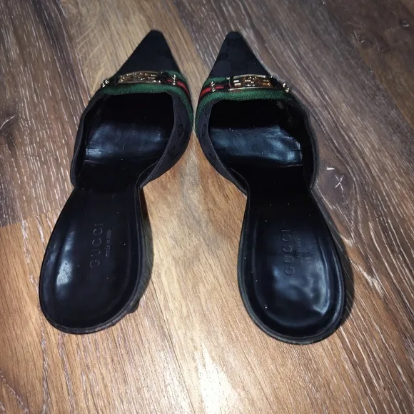 Vintage Gucci Black Heels  - Great Condition - Size 9B - Pair #2