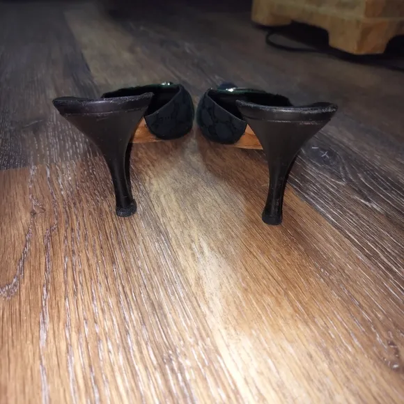 Vintage Gucci Black Heels  - Great Condition - Size 9B - Pair #2