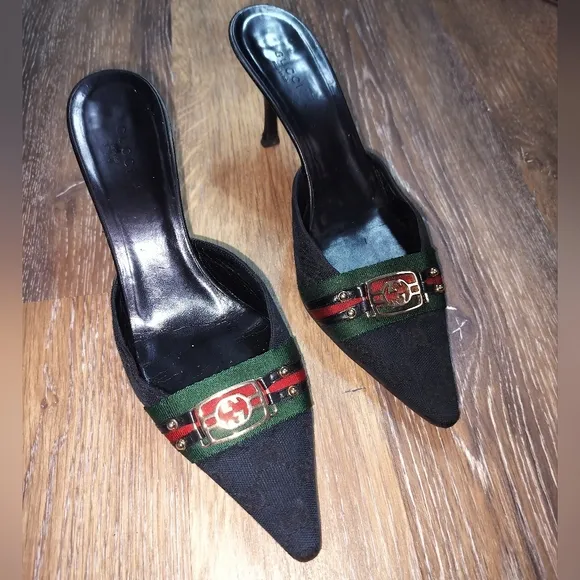 Vintage Gucci Black Heels  - Great Condition - Size 9B - Pair #2