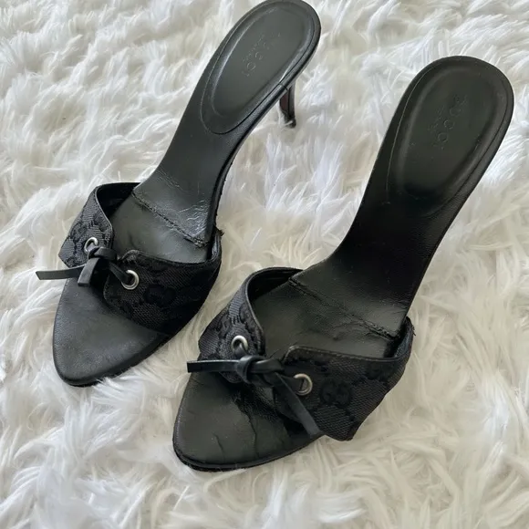 Vintage Gucci monogram kitten sandals