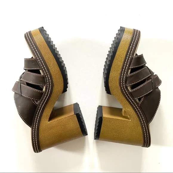 Vintage Lower East Side Y2K Brown Criss Cross Strappy Chunky Platform Sandals