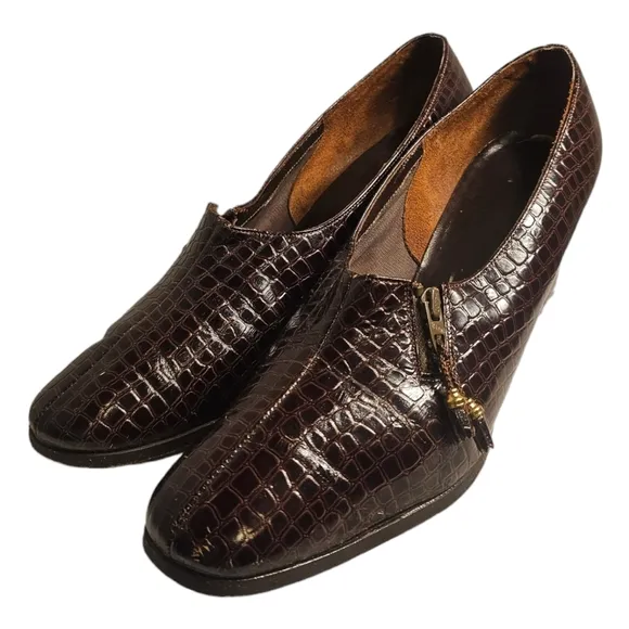 Vintage Women Alligator Print Pumps