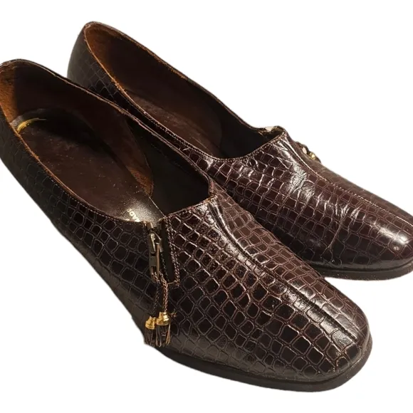 Vintage Women Alligator Print Pumps