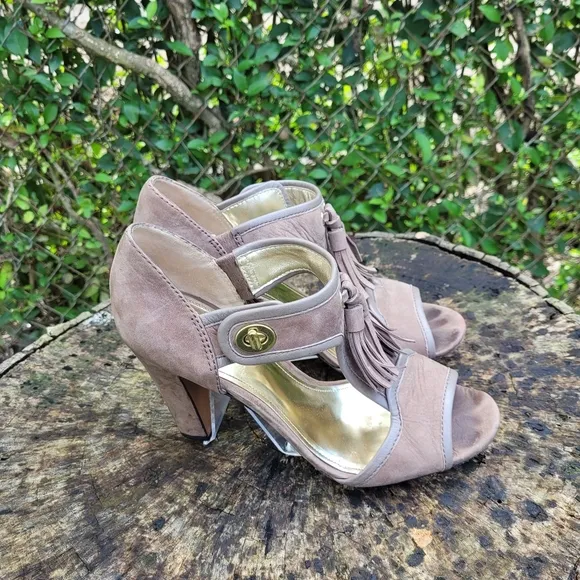 Vintage Women Suede High  Heel Sandals By Coach Size 8.5B/ Women Designer Sandal