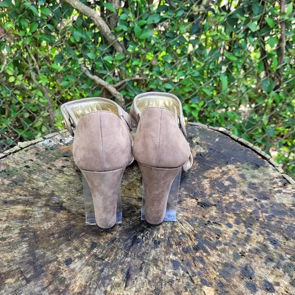 Vintage Women Suede High  Heel Sandals By Coach Size 8.5B/ Women Designer Sandal
