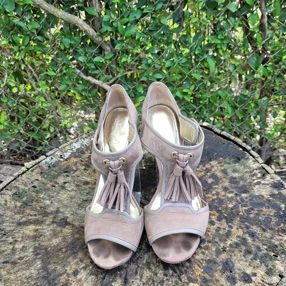 Vintage Women Suede High  Heel Sandals By Coach Size 8.5B/ Women Designer Sandal