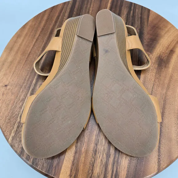 Vionic Sandals Women's 7 Tan Brown Leather Comfort Low Wedge Heel Strap Buckles