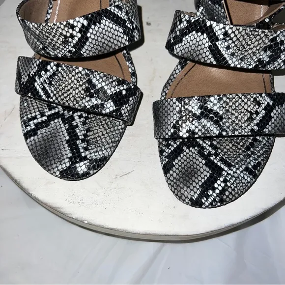 Vionic Women's Blaire Snake Print Block Heel Open Toe Sandals Size 10
