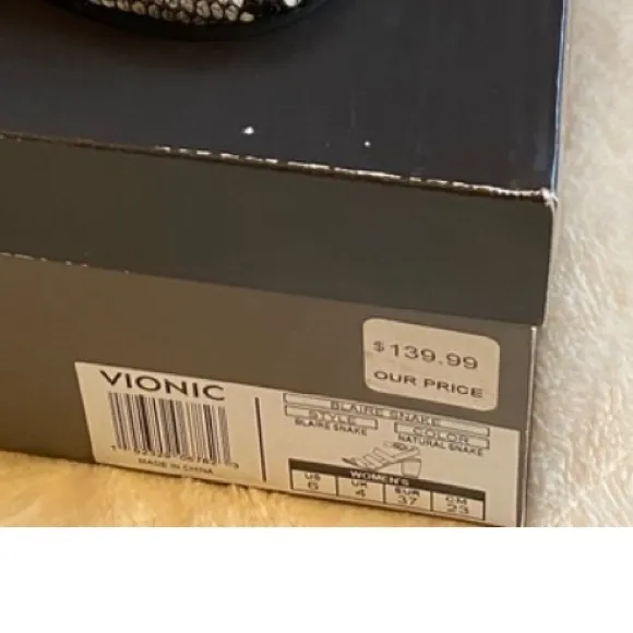 Vionic Women’s Block Heel Sandals