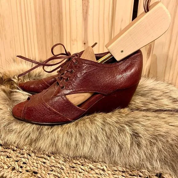 VTG Aerosoles Wedge Bootie Heels SZ 6.5 Red Leather Lace Up Open Toe Indie Artsy