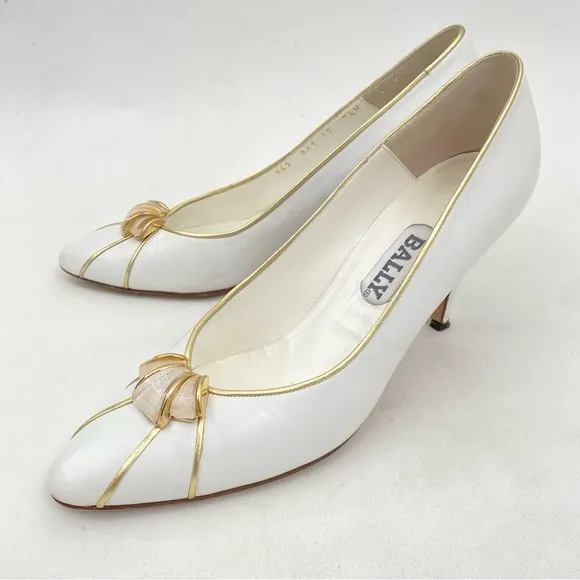 Vtg BALLY White Pumps Heels Sz 7.5 N Women’s Embellished Shoes Pointed Toe