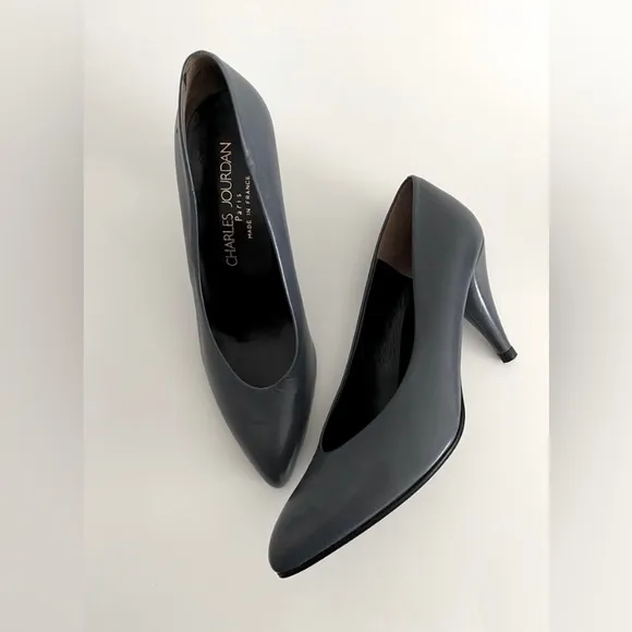 VTG CHARLES JOURDAN PARIS FRANCE GRAY ALMOND TOE HEELS PUMPS SHOES SIZE 7