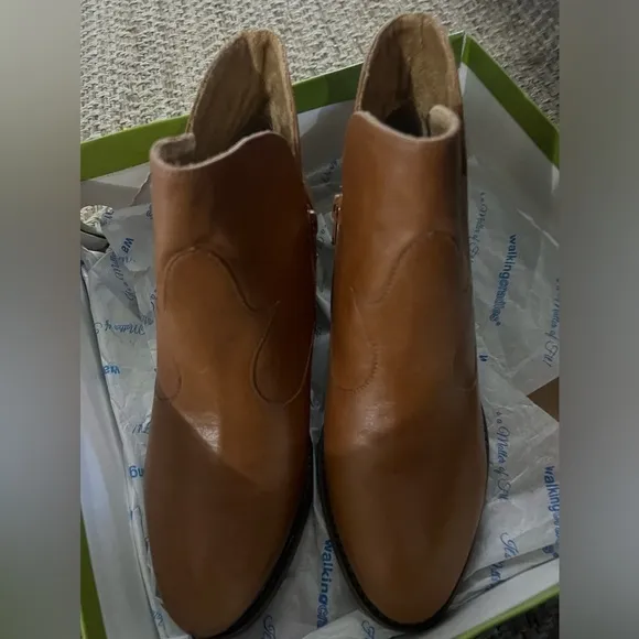 Walking Cradles Georgia Boot (extra wide)
