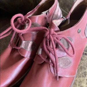 Wanda Panda NWT women’s size 10 weds platform lace up leather shoes
