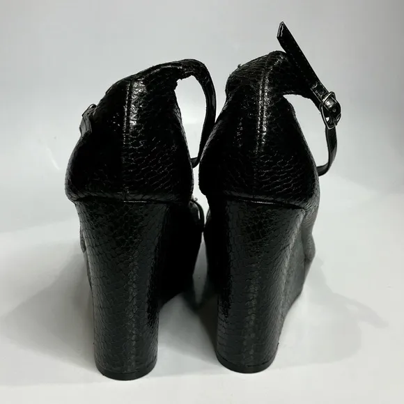 White House Black Market wedge heels black reptile embossed leather size 7