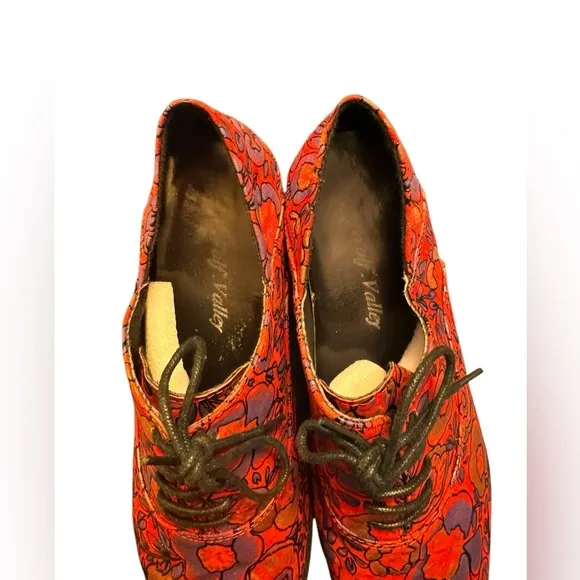 Wolf Valley Men’s Red/Violet Elegant Fabric Oxford Brogues in Size 44 and EUC