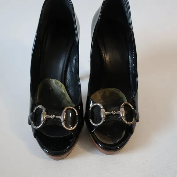 Women Gucci Black Patent Leather Horsebit Peep Toe Platform Heels 6