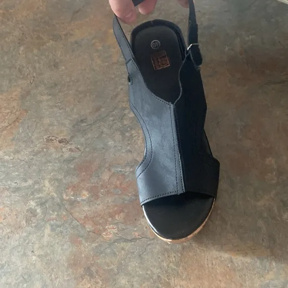 Women’s Black Slingback Wedge Sandals NWOT 9-9.5
