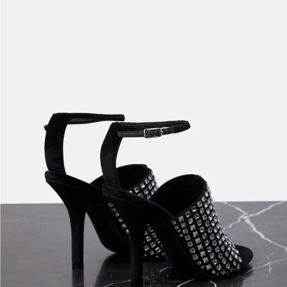 WOMEN'S BURBERRY IVY CRYSTAL VELVET PUMP HEEL BLACK IN SIZE 9.5 US/39.5EU $1,650