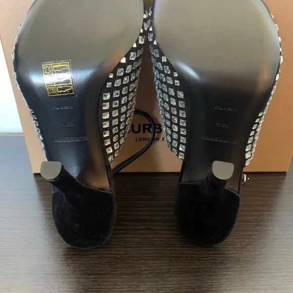 WOMEN'S BURBERRY IVY CRYSTAL VELVET PUMP HEEL BLACK IN SIZE 9.5 US/39.5EU $1,650