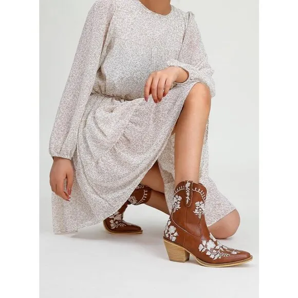 Women's Embroidery Brown Leather Slip-on Block Heel Ankle Cowgirl Boots