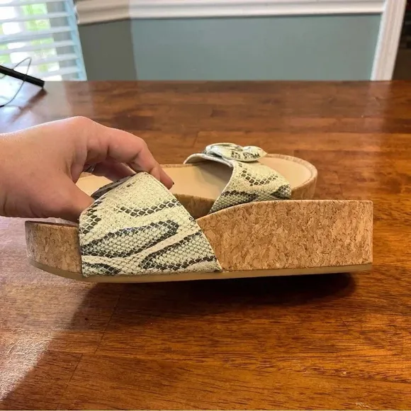 Women's Veronica Beard Dixie Snake-Print Natural Buckle Slide Sandals size 9