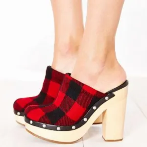 Woolrich Red &amp; Black Wool Check Plaid Buffalo Mule Clogs Size 7