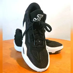 Worn Once - JORDAN TATUM 1 ZOO - Black Athletic/Basketball Shoes, Size 8.5