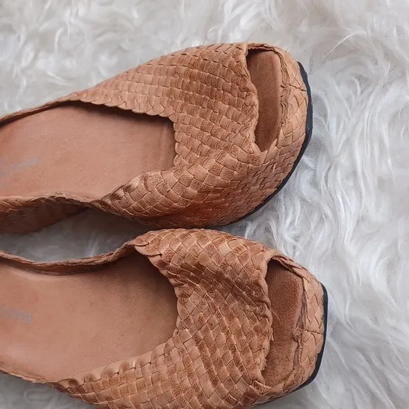 Woven  wedge sandals