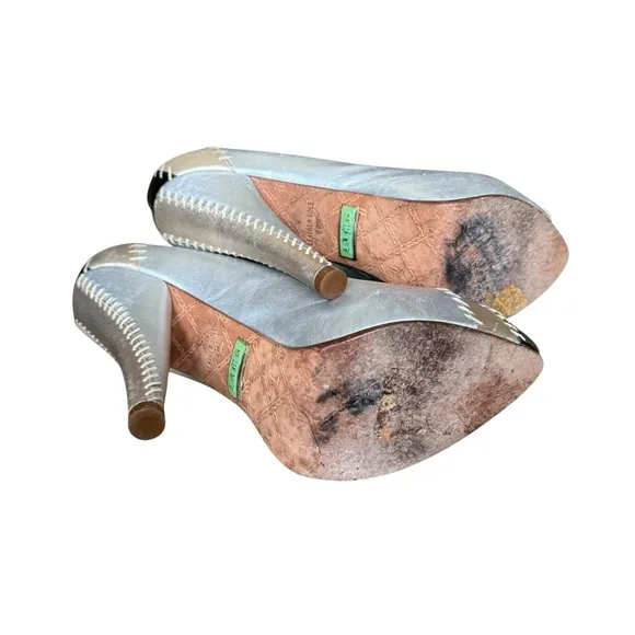 Y2K LAMB by Gwen Stefani silver and gold metallic high heel platform shoes 8