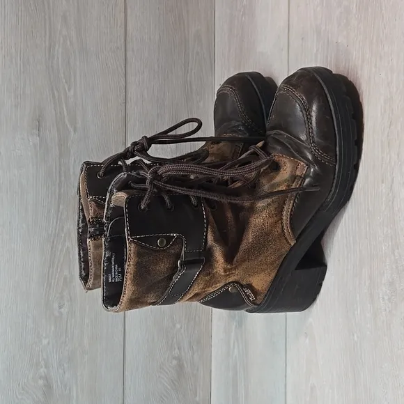 Y2K MUDD Women Wadst Vintage Tractor Platform Chunky Heels Boots shoes sz 7.5
