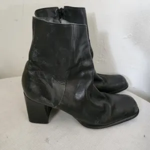 Y2K Nine West Black Leather Boots Block Heel Side Zip Size 9 Binny Chunky