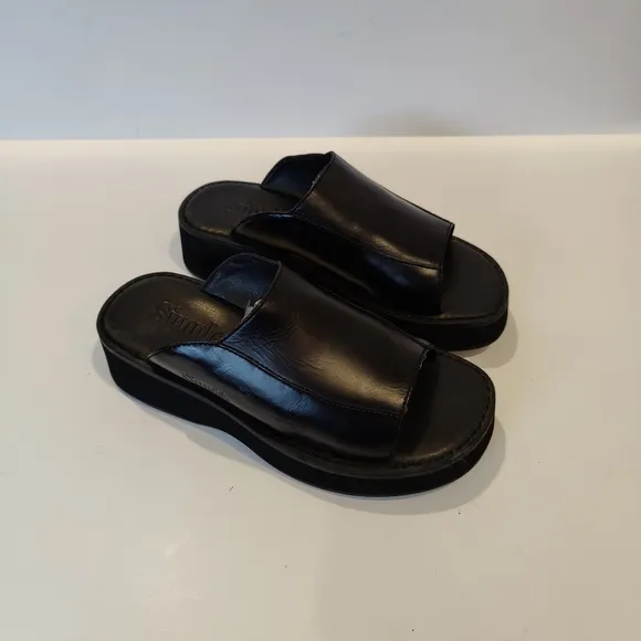 Y2K Simple Black Leather Platform shoes