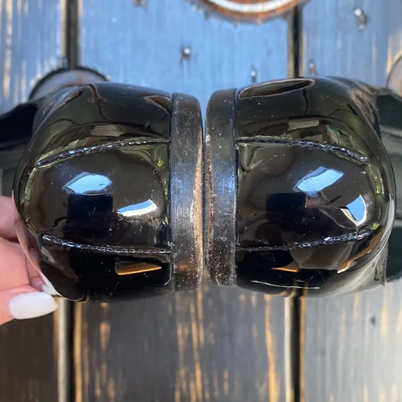 YSL Yves Saint Laurent Tribtoo Patent Leather Platform Heels in Size 37.5