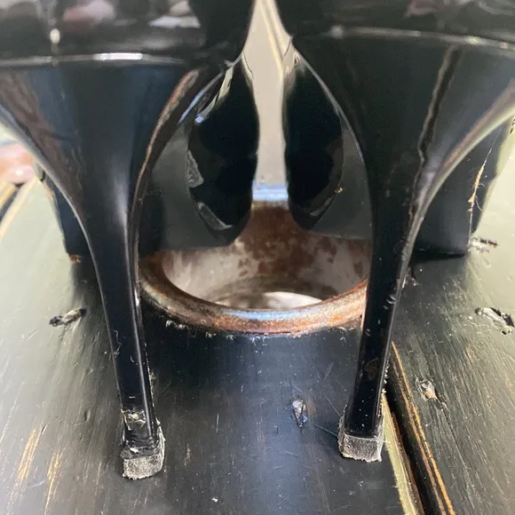 YSL Yves Saint Laurent Tribtoo Patent Leather Platform Heels in Size 37.5