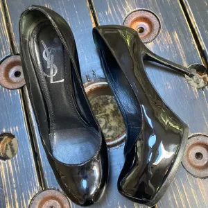 YSL Yves Saint Laurent Tribtoo Patent Leather Platform Heels in Size 37.5