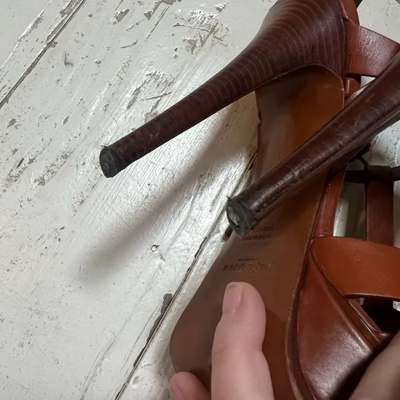 Yves Saint Lauren Leather Platform Sandal, excellent condition!