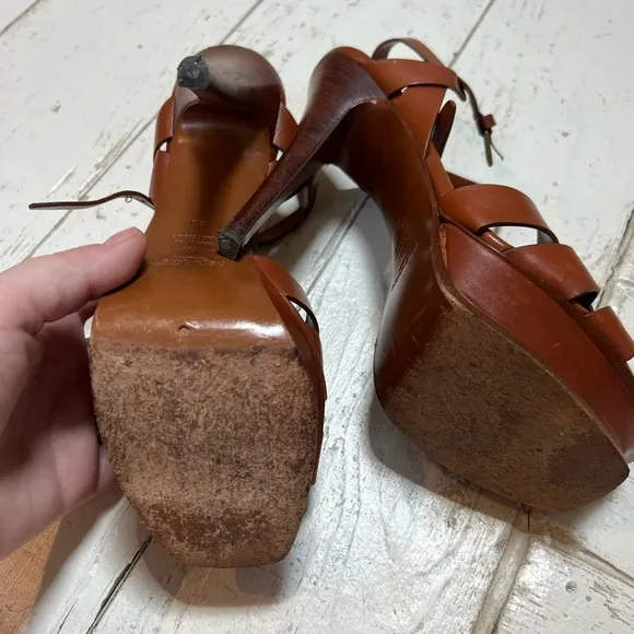 Yves Saint Lauren Leather Platform Sandal, excellent condition!