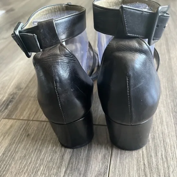 Yves Saint Laurent Italy YSL Black leather Strappy Sandals strappy block heel 7