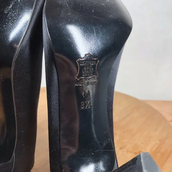 Yves Saint Laurent YSL Heels Womens 8.5 M Black Pointed Toe Shoes Retro Career