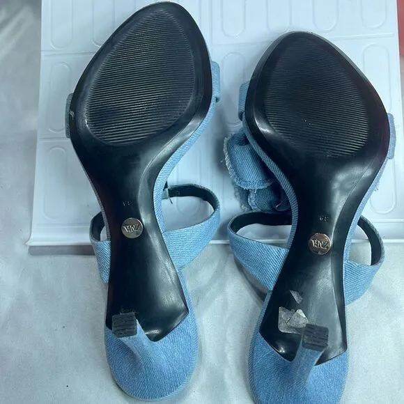 (Z) ZARA HIGH HEEL SANDALS IN DENIM WITH FLOWERS, size 8‎