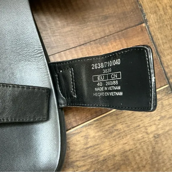 Zara Adhesive Strap Low Heel Sandals Size Large Size 40