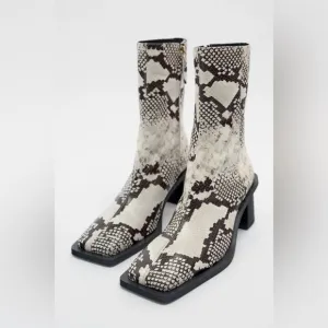 ZARA ANIMAL PRINT LEATHER BLOCK HEEL ANKLE BOOTS