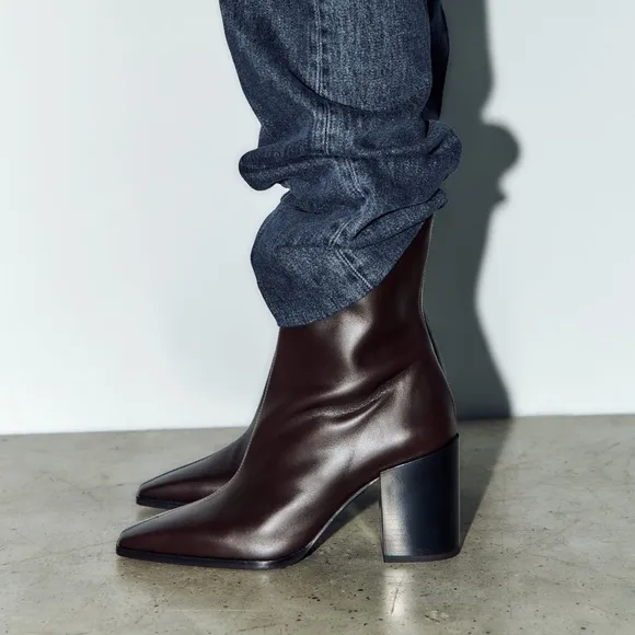 🖤ZARA BLOCK HEEL LEATHER ANKLE BOOTS