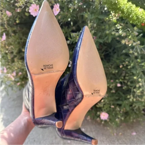 ZARA Blue Embossed Animal Print Leather Point Toe Zipper Stiletto Size 38 / 7.5