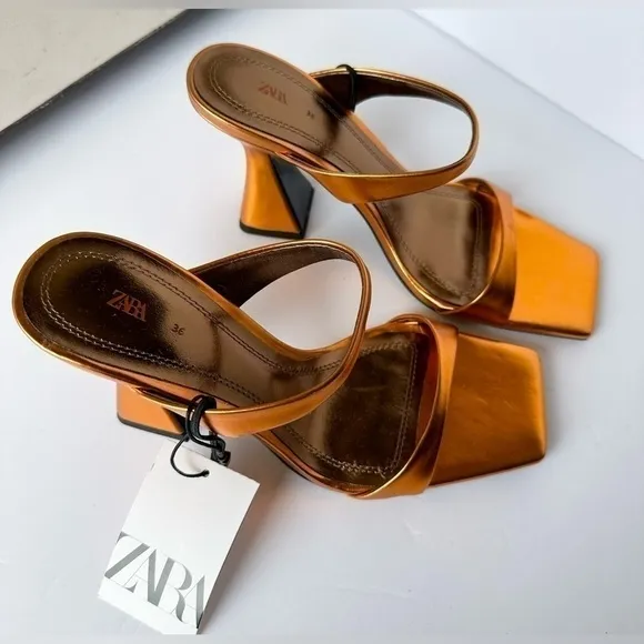 ZARA Heeled Metallic Sandals 1323/110