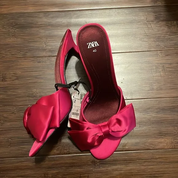 Zara HIGH-HEEL SANDALS WITH BOW