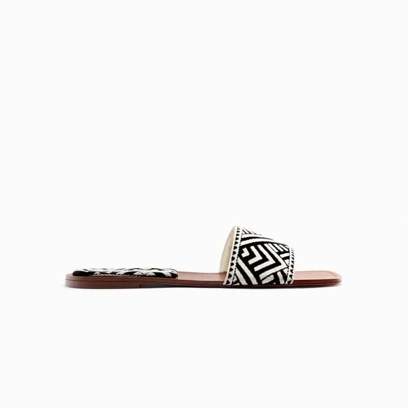 Zara LOW HEEL FABRIC SANDALS size 39