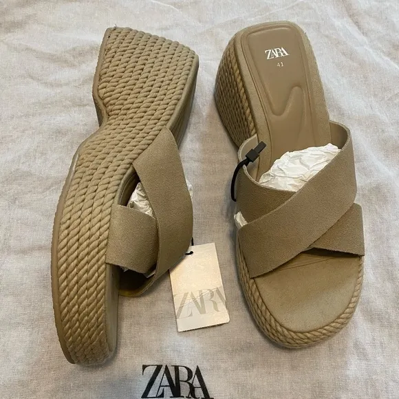 Zara NWT suede wedge sandals